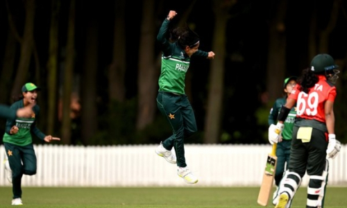 Aliya, Javeria, Fatima, Nashra stars, as Pakistan beat Bangladesh by 7 runs