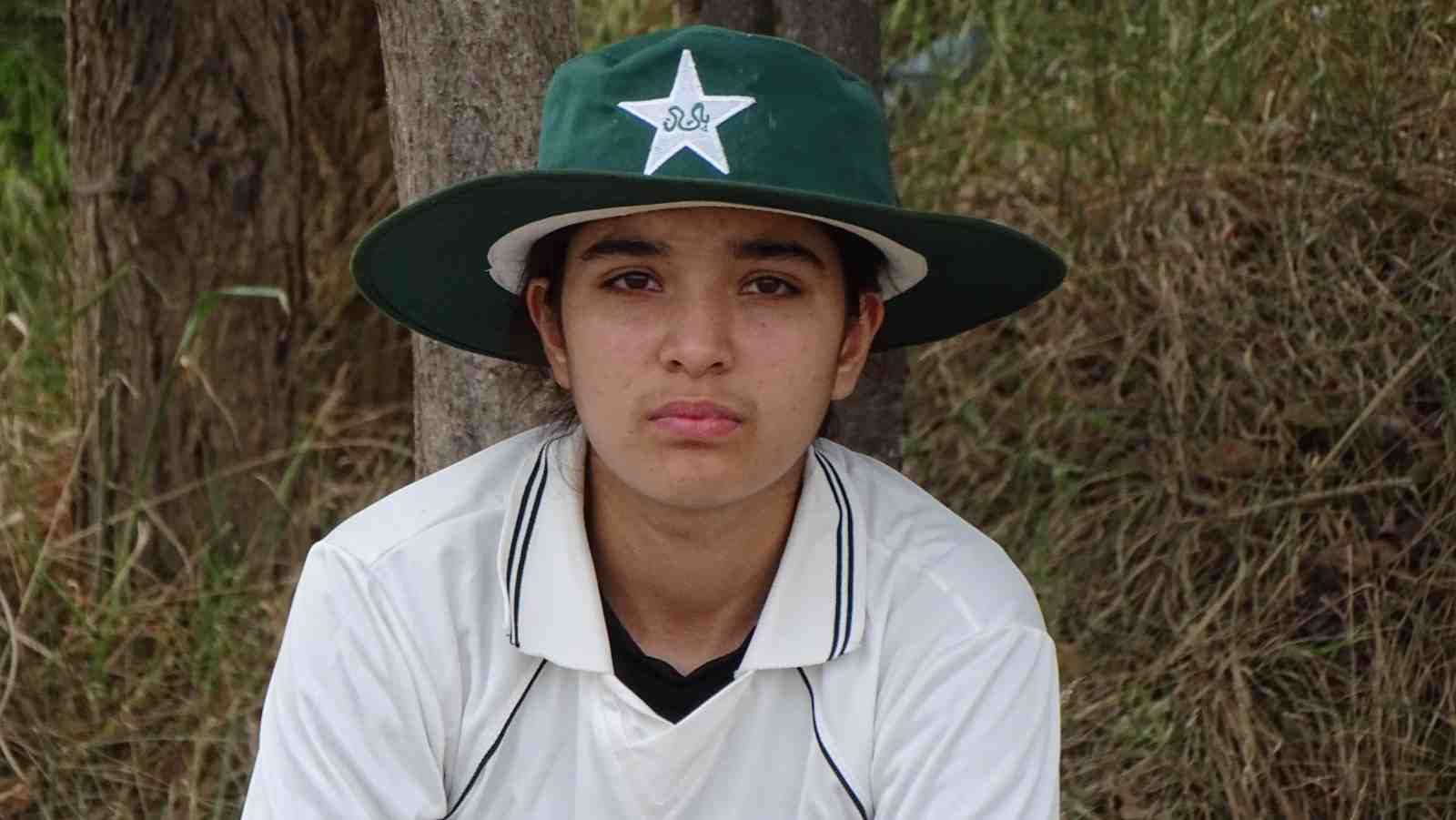 Cricket News: Upcoming star girl Maham Anis gets cash award