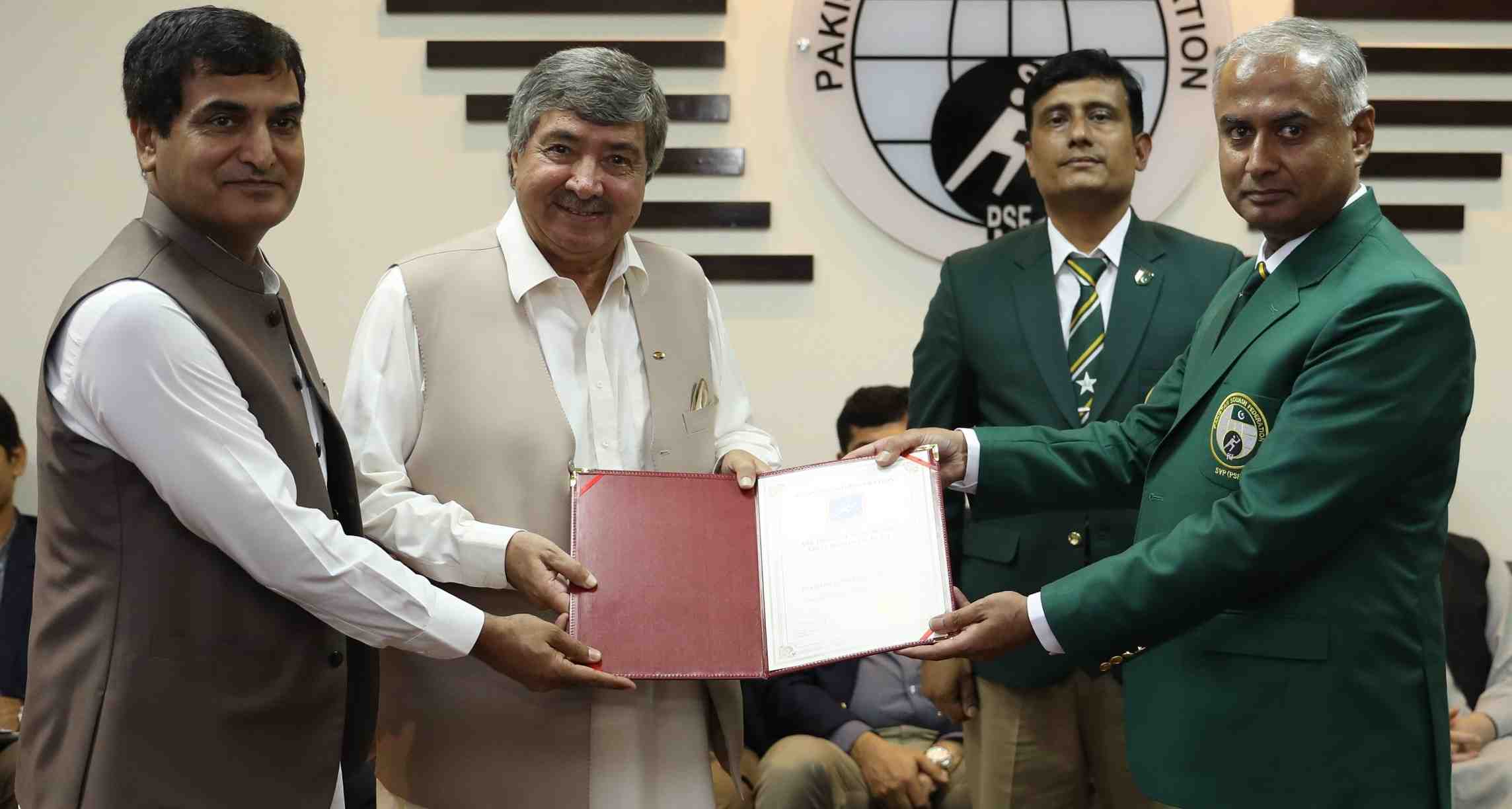 Squash: Kazim urges departments for collective efforts to uplift squash