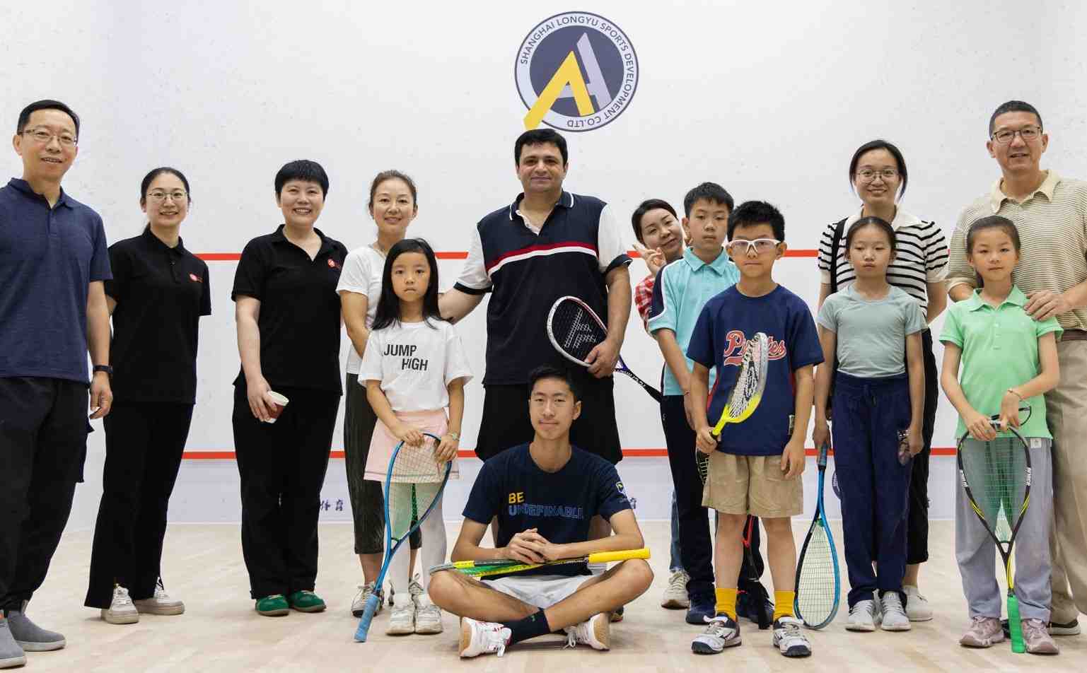 Squash News: Shahid Zaman visits Shanghai to coach budding players