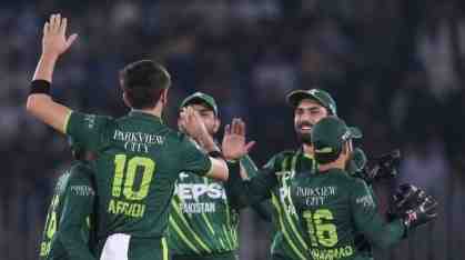Pakistan beat New Zealand by 7 wickets in Second T20I