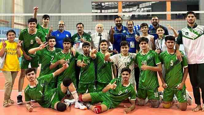 Cash Award Ceremony for National U18 Volleyball Team on August 19