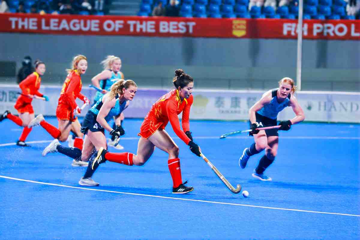 Dominant China outgun England women to cap off incredible year