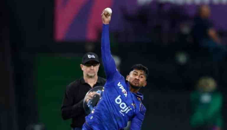 Farooqi’s four-fer power MI Emirates to comfortable seven-wicket win.