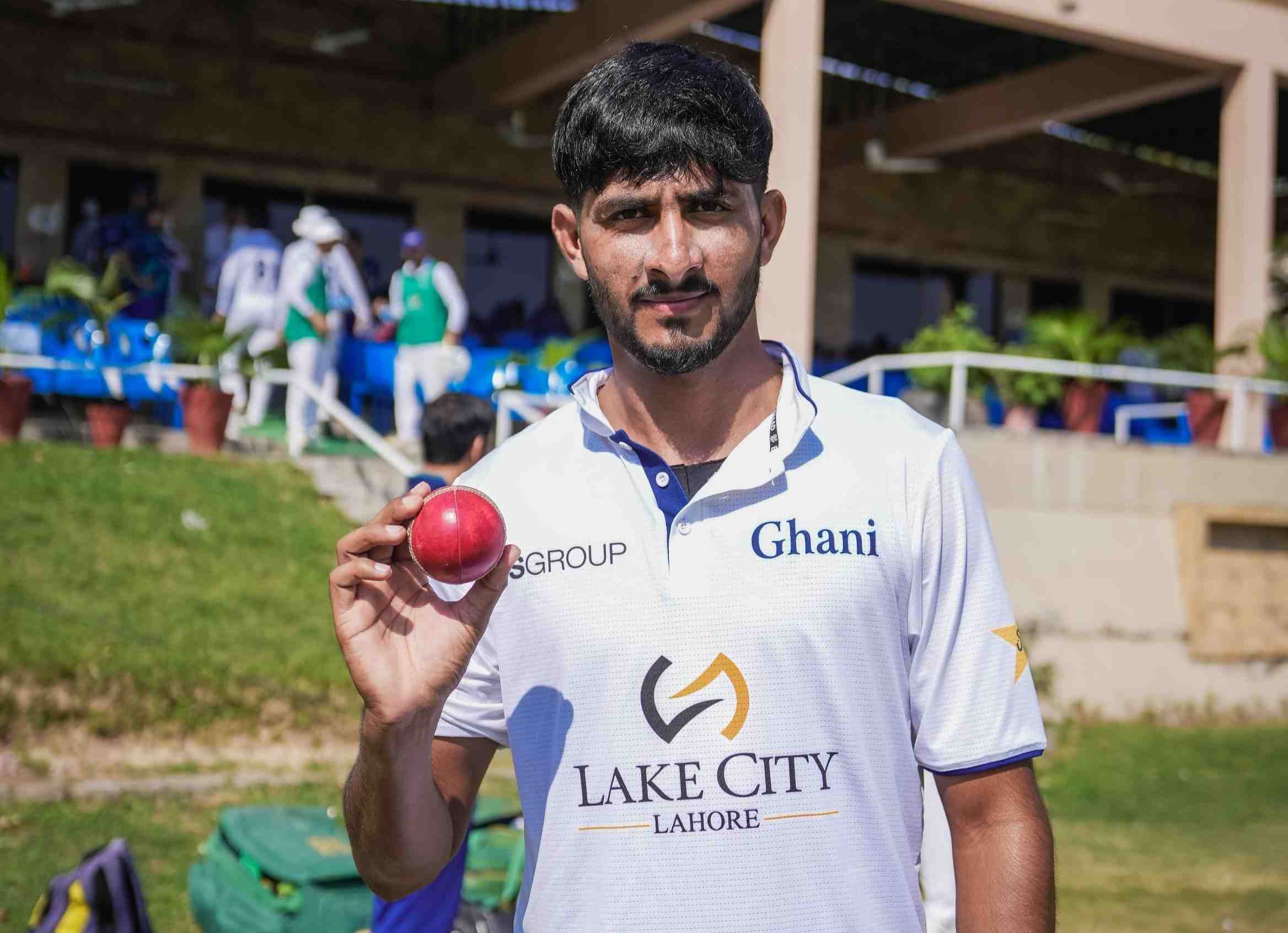 Farooq strikes record 14 sixes in 99-ball 163 on opening day of second round
