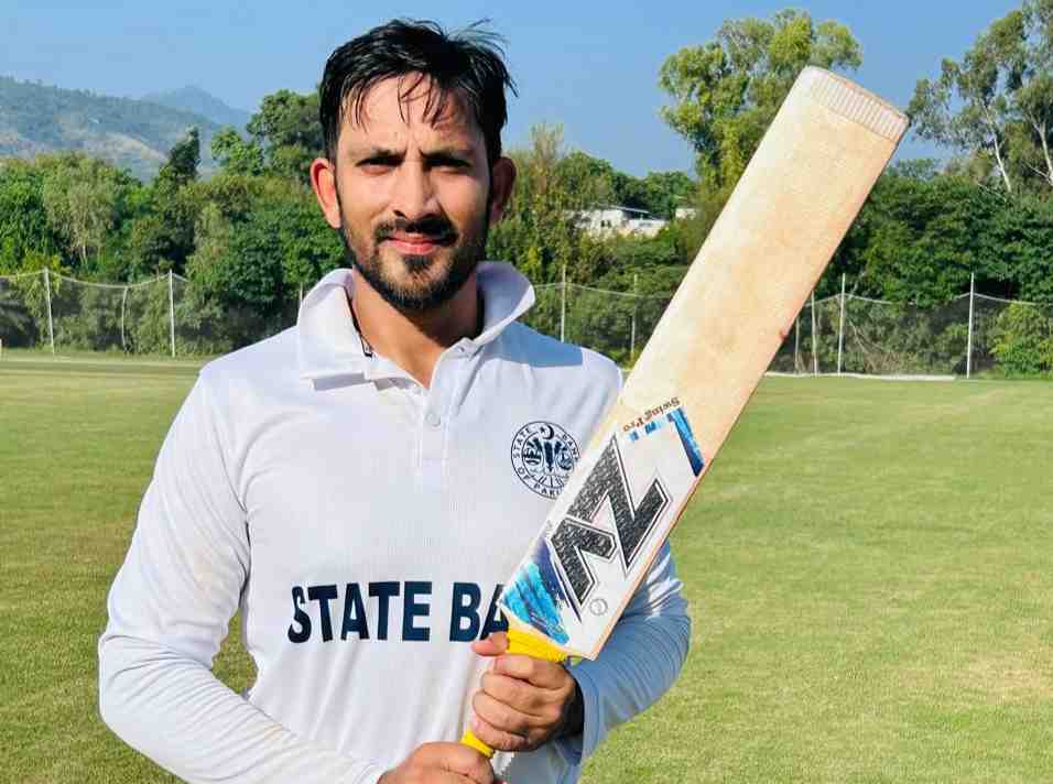 Hasan (204*), Abdullah (168*) register unbeaten 378-run opening stand