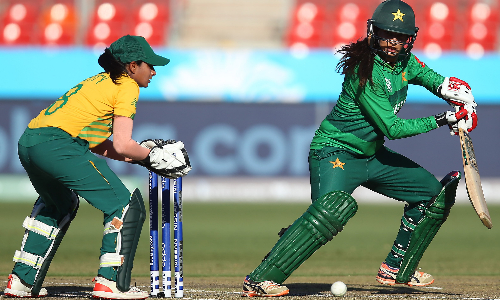 South Africa beat Pakistan by 17 runs