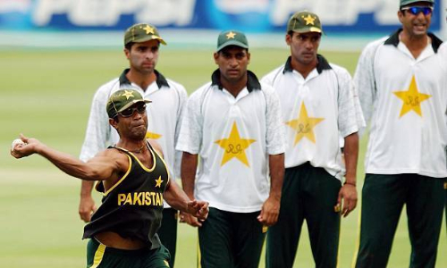 Former stars to inspire current cricketers via video link