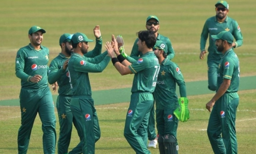 Pakistan beat Bangladesh by 8 wickets