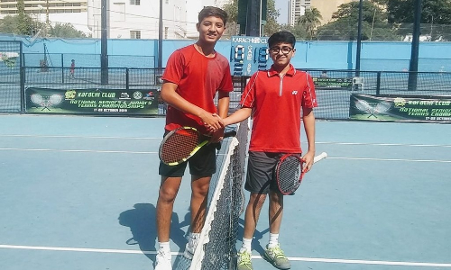 Westbury Tennis: Munir Darbari stuns Sameer 2-0