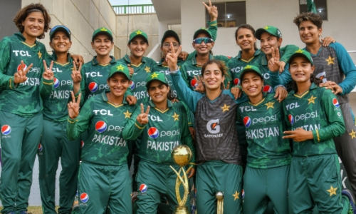 Pakistani women snatch last-ball thriller to sweep T20I series against Sri Lanka