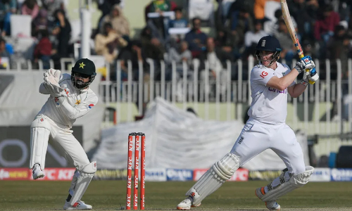 Green Shirts need 263, England need 8 wickets to win Pindi Test on last day
