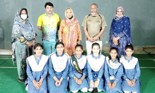 Girls High School Kashmir Road wins Badminton Tournament