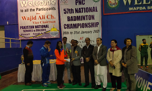 Murad and Mahoor win National Badminton title