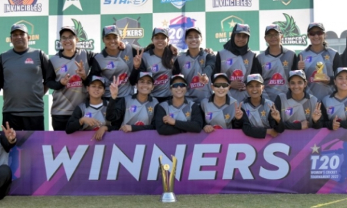 Blasters beat Dynamites by 7 runs to lift the T20 title
