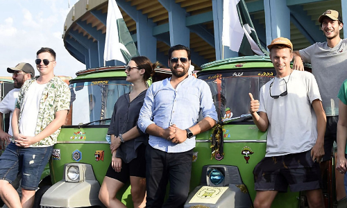 Foreign tourists to start Islamabad-Khunjerab rickshaw adventure on Saturday