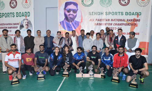 Murad and Mahoor lift National Badminton Championships titles
