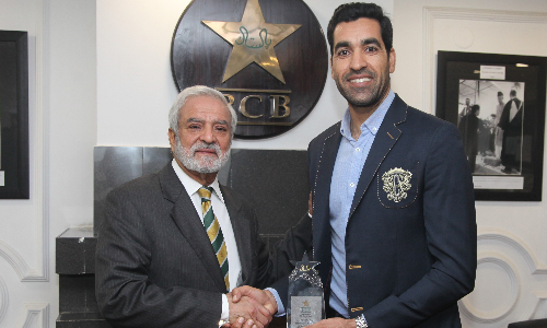 Umar Gul honoured during third T20I