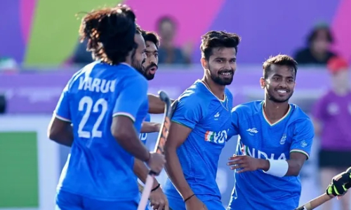 Commonwealth Games: India secure place in gold medal clash: Pakistan beat Canada 4-3