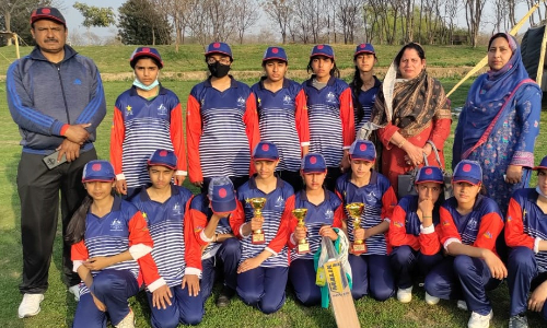 BARI IMAM SCHOOL WIN AHC-PCB GIRLS CRICKET CUP