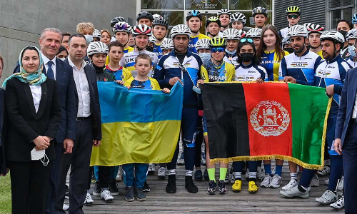 IOC President and Ukrainian Sports Minister visit Ukrainian athletes