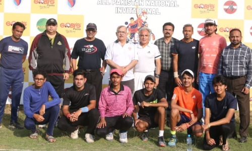 Aqeel Khan crushes out Ahtesham Arif 2-0 in Invitational Tennis Tournament