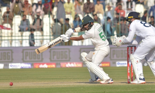 Multan Test: Pakistan require further 157 runs to square the series 1-1