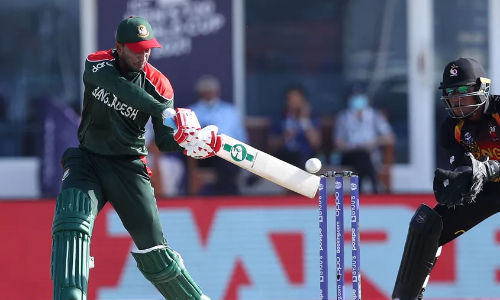 Shakib guides Bangladesh to move in the in next round