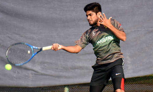 Abdullah Adnan topples Barkatullah 2-1 in Begum Kulsum Tennis Tournament