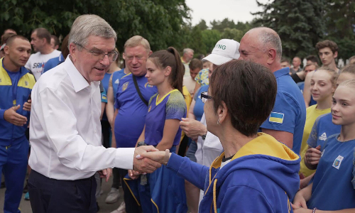 IOC President visits Ukraine and meets athletes
