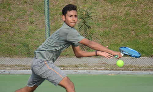 Top players jump into next round of National Tennis Tournament