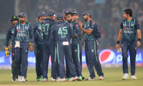 Pakistan beat England by 6 runs in T20 to earn 3-2 lead