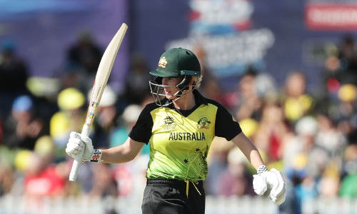 Mooney and Wareham take Australia to semi-finals