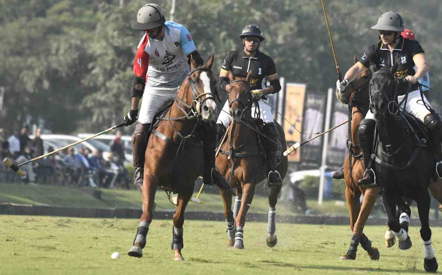 Aibak Cup: Newage/Master Paints, Diamond Paints score wins