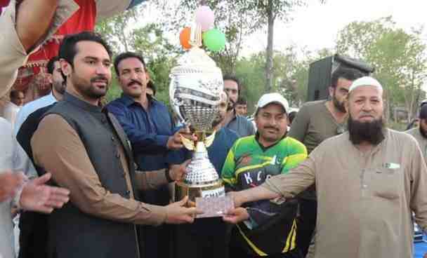Koliyan Eleven Clinch Fourth HMC Hard Ball Cricket Tournament Title