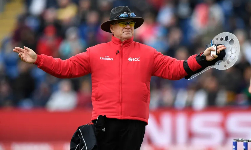 UMPIRE OXENFORD TO RETIRE FROM INTERNATIONAL CRICKET